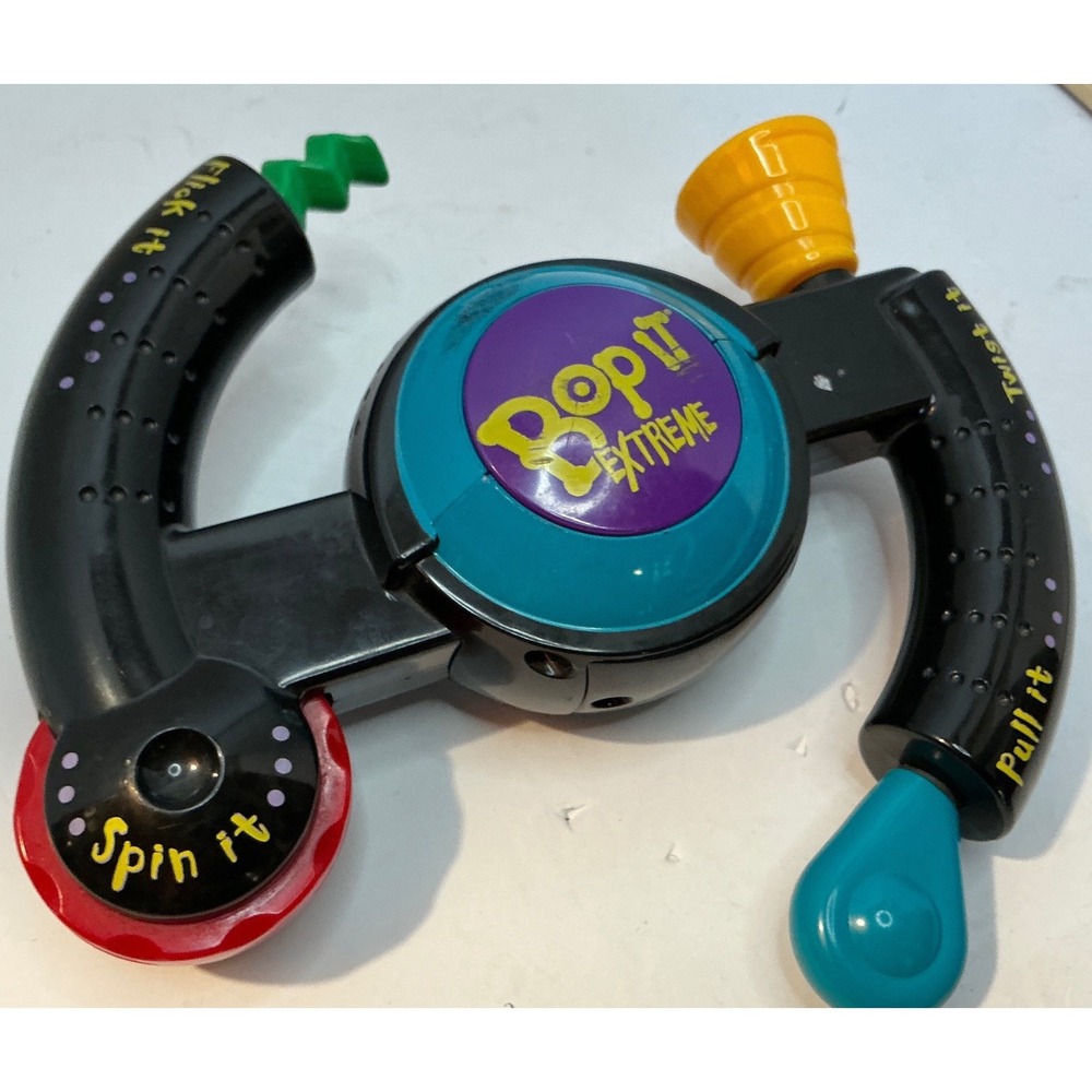 Hasbro Vintage Bop It Extreme Electronic Handheld Game 1998 Retro Toy OS
